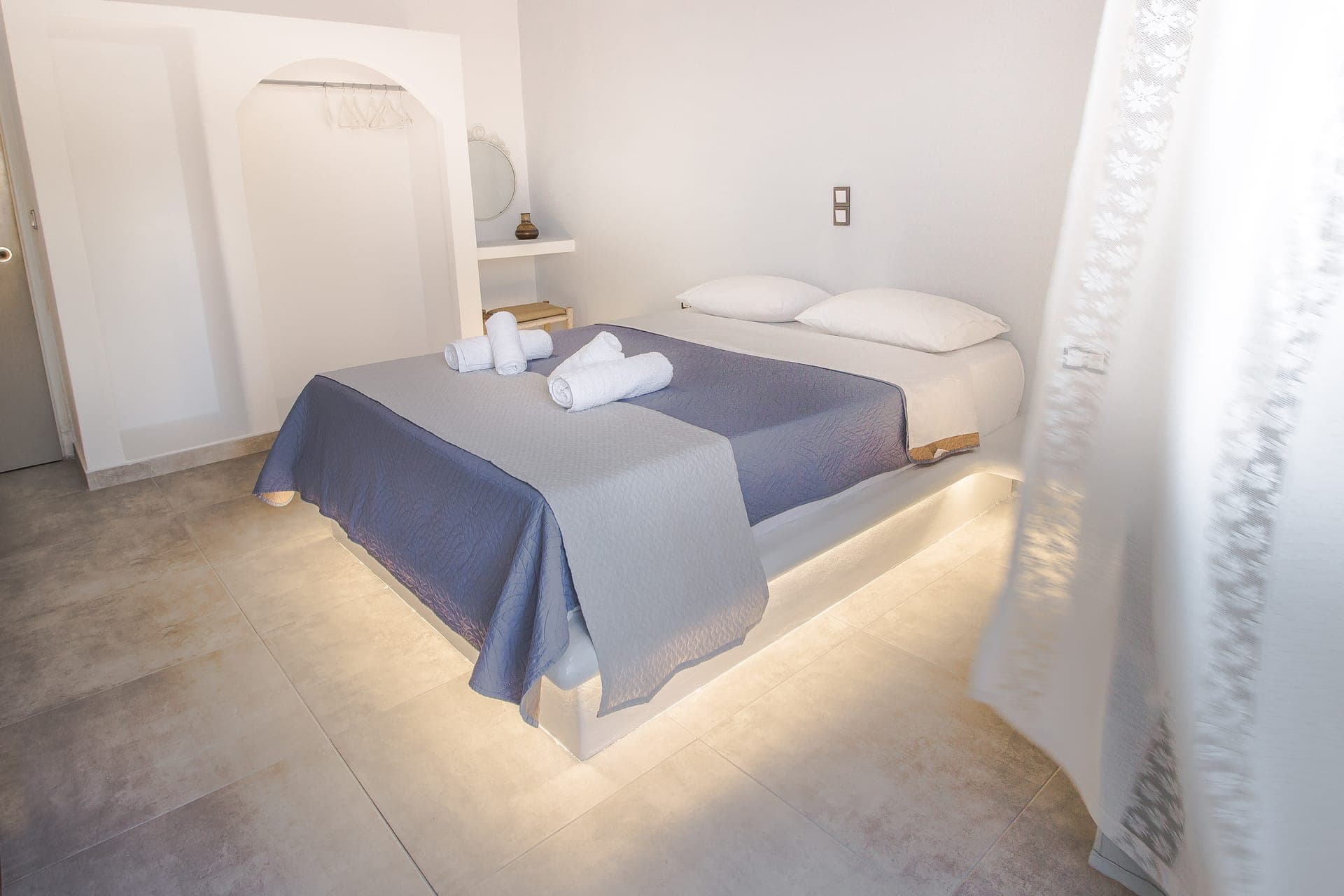room-types-BLUEERA-DLX-0.jpg