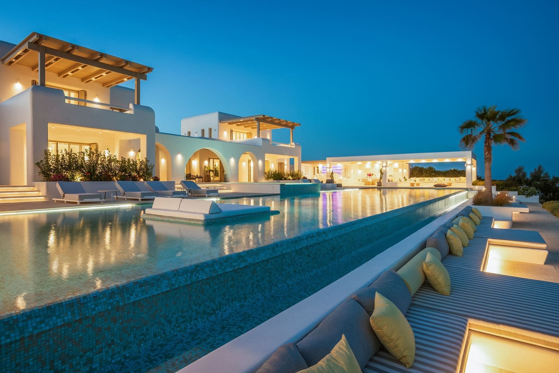 room-types-BLUEPAROS-BELLAV-0.jpg
