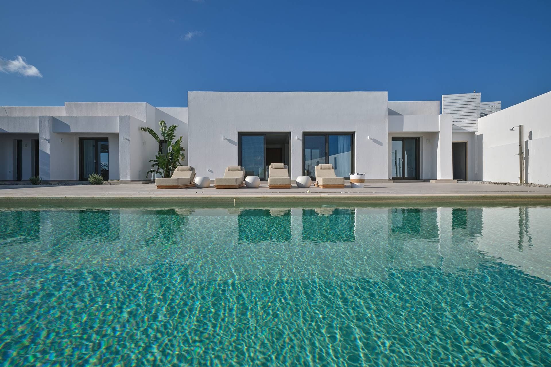 room-types-BLUEPAROS-CASPIV-0.jpg