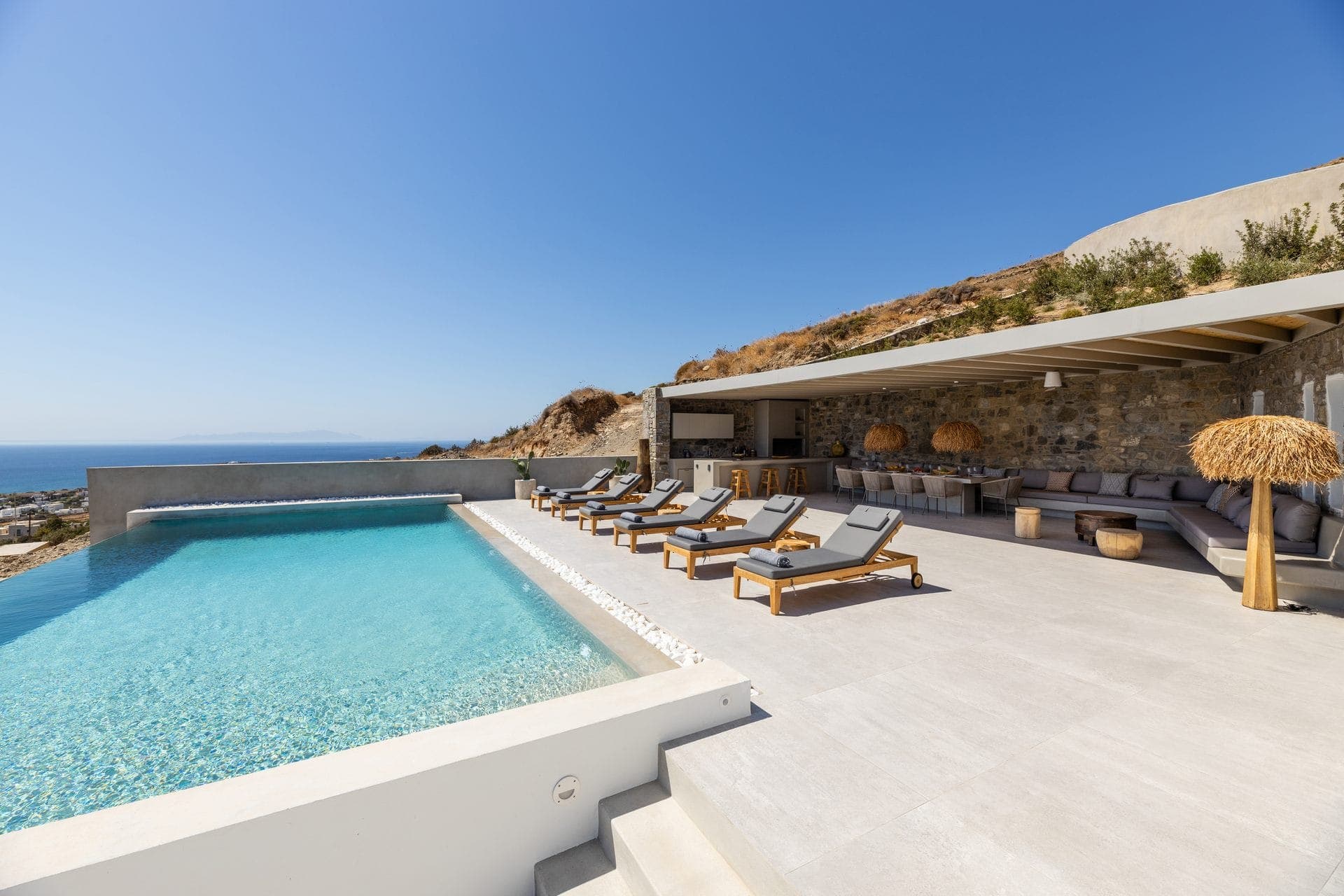 room-types-BLUEPAROS-CRANBV-0.jpg