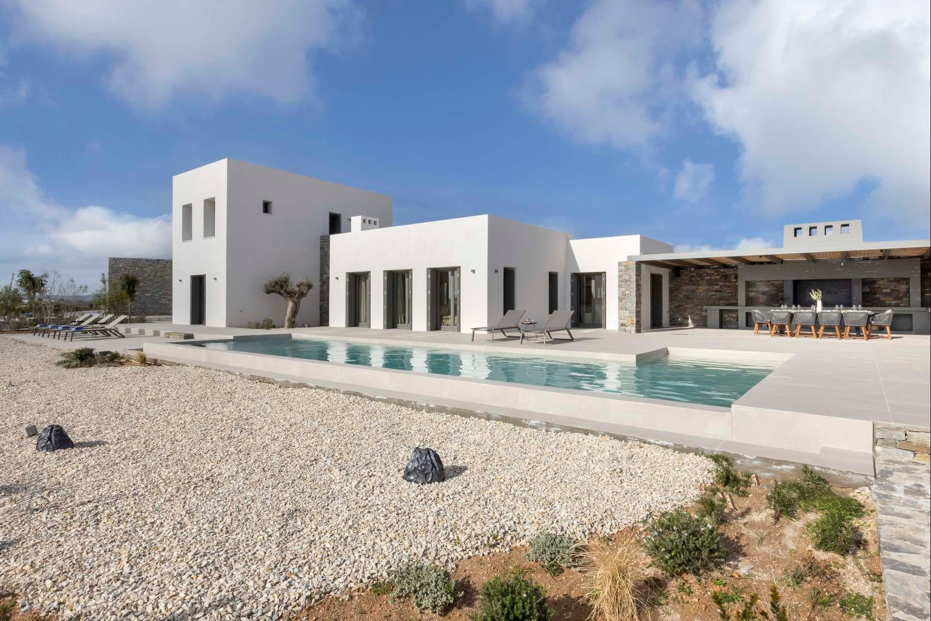 room-types-BLUEPAROS-ELECRV-0.jpg