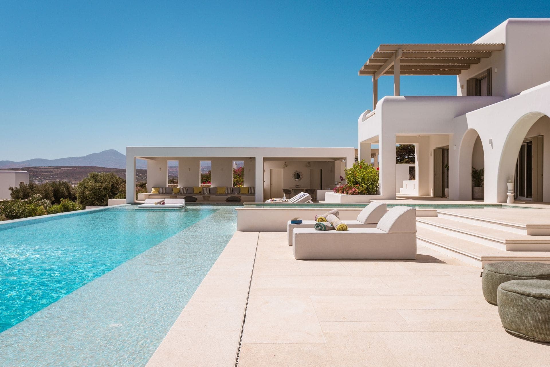 room-types-BLUEPAROS-PETUNV-0.jpg