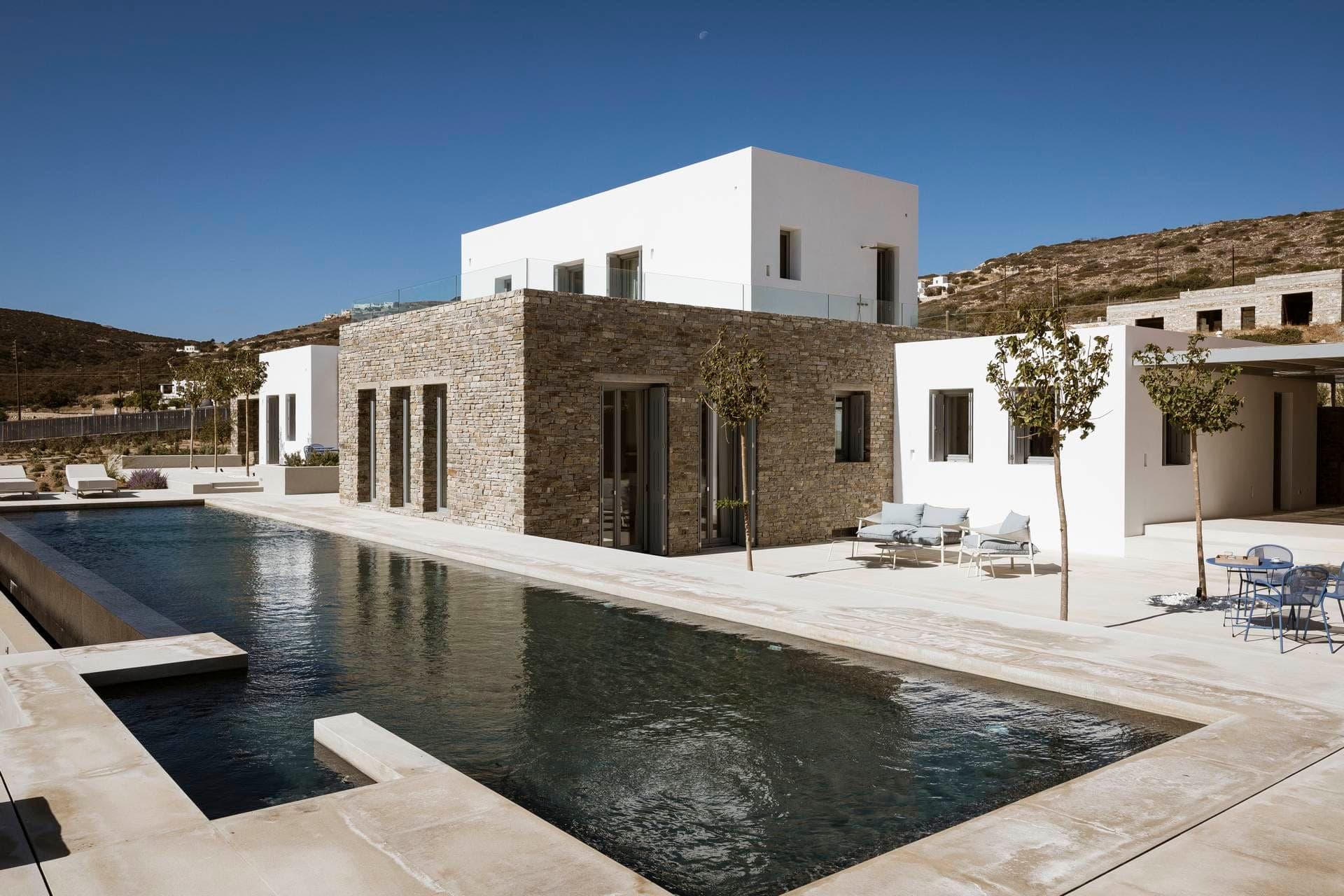 room-types-BLUEPAROS-SEAFAV-0.jpg