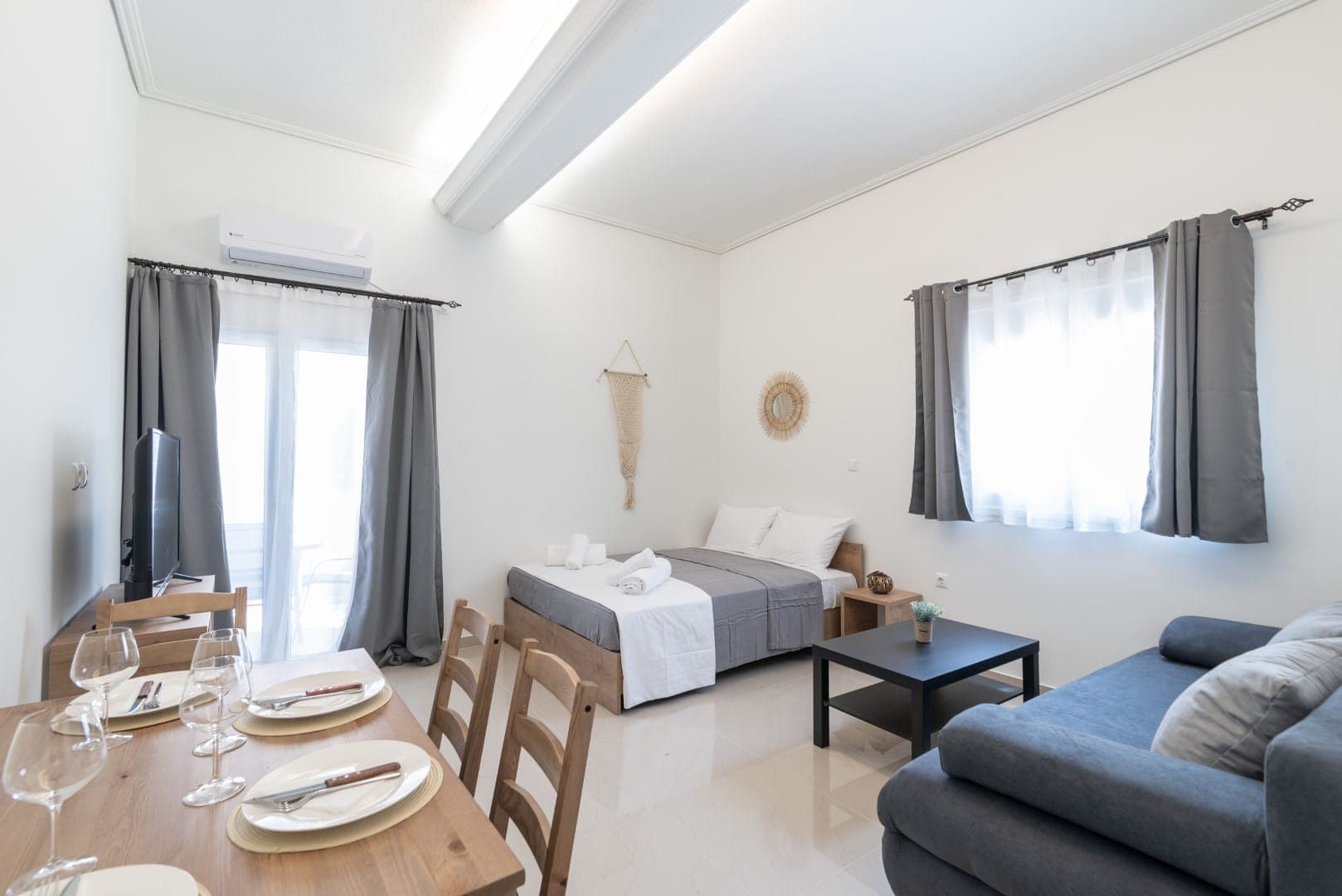 room-types-BLUERIV-EKAV2-0.jpg