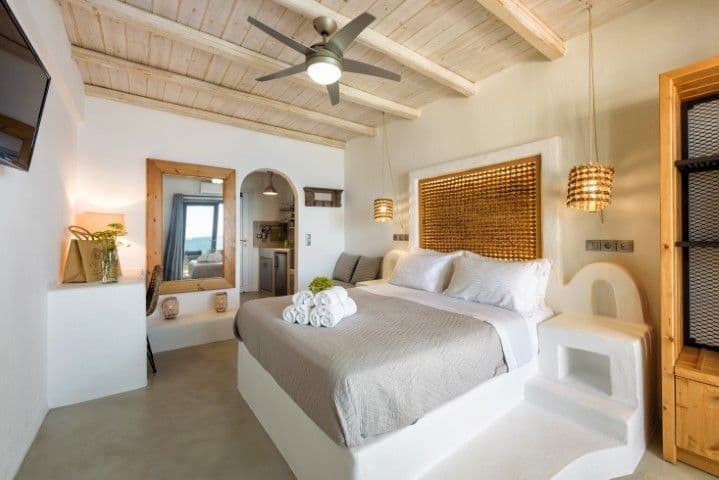 room-types-BLUEWAVESP-SSV-0.jpg