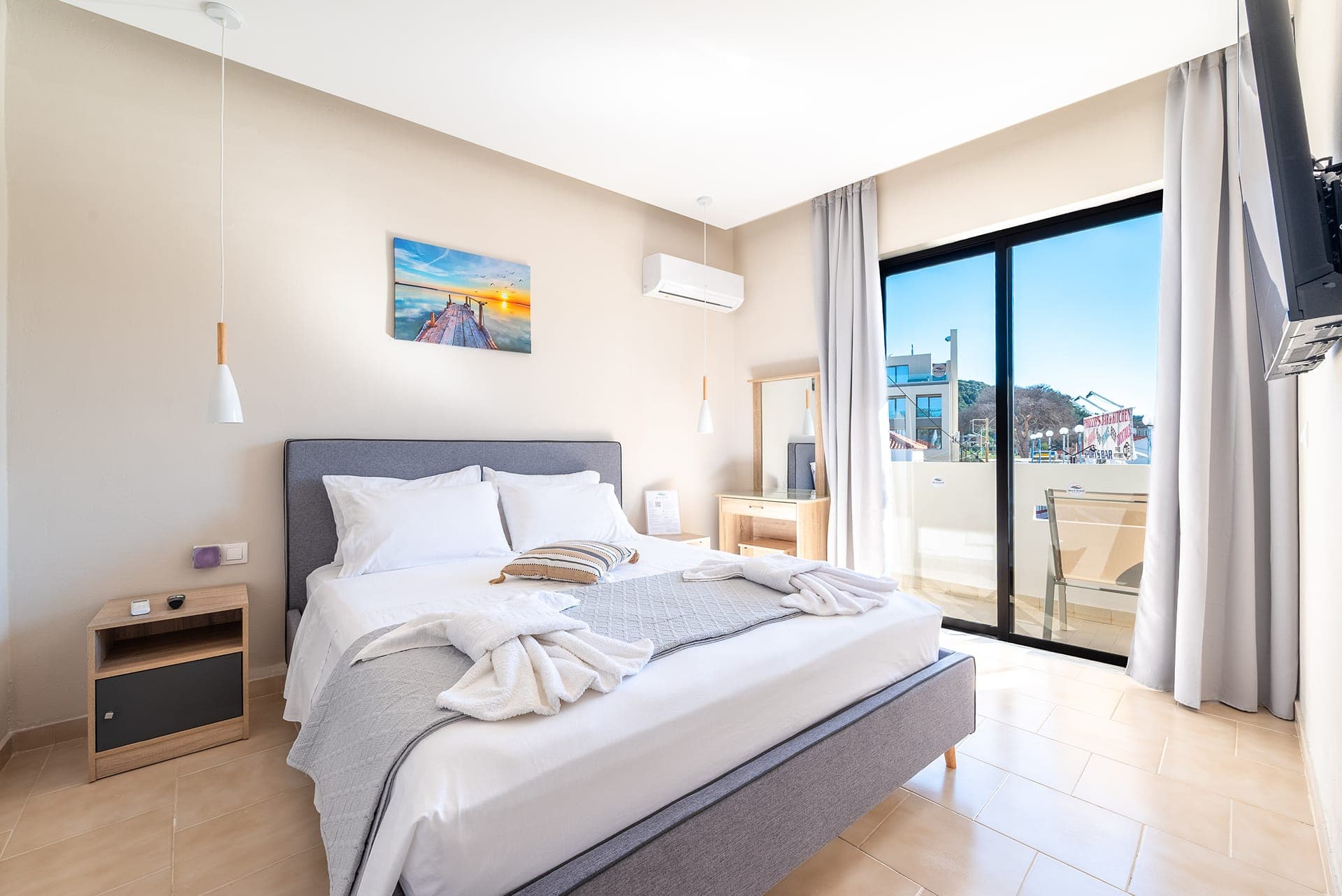 room-types-BLUWAVEIX-SCITY-0.jpg