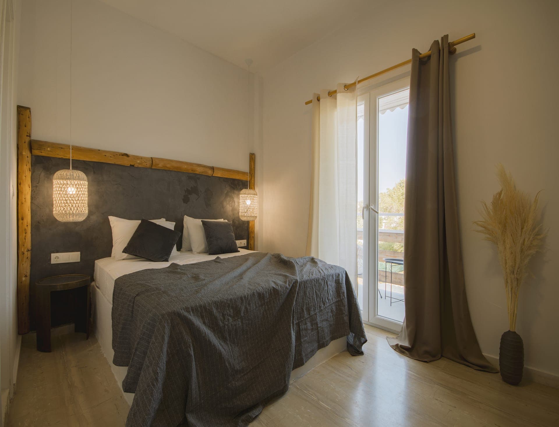room-types-BOHOTEL-COMFB-0.jpg