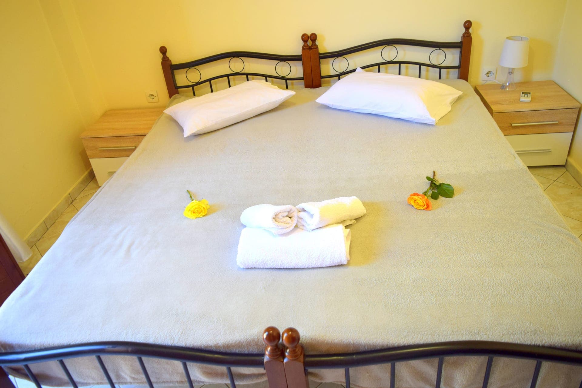 room-types-BOOKITHACA-DOUR3-0.jpg