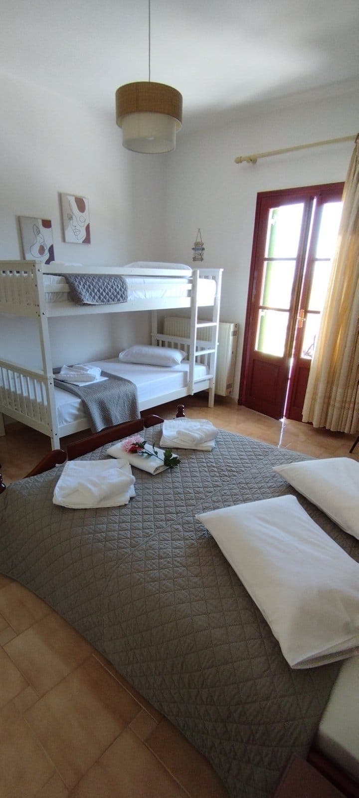 room-types-BOOKITHACA-SER4-0.jpg