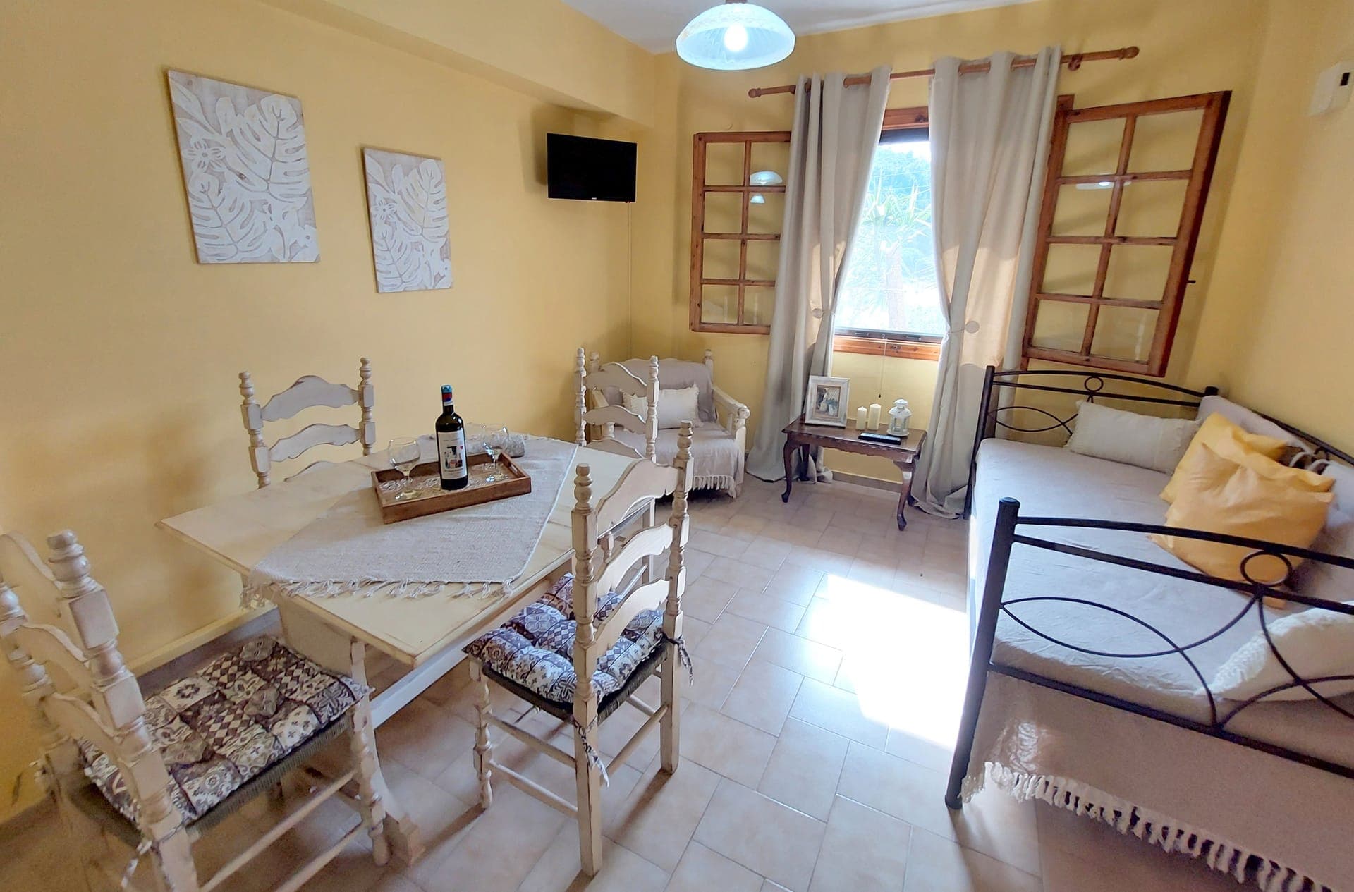 room-types-BOOKITHACA-VAS2-0.jpg