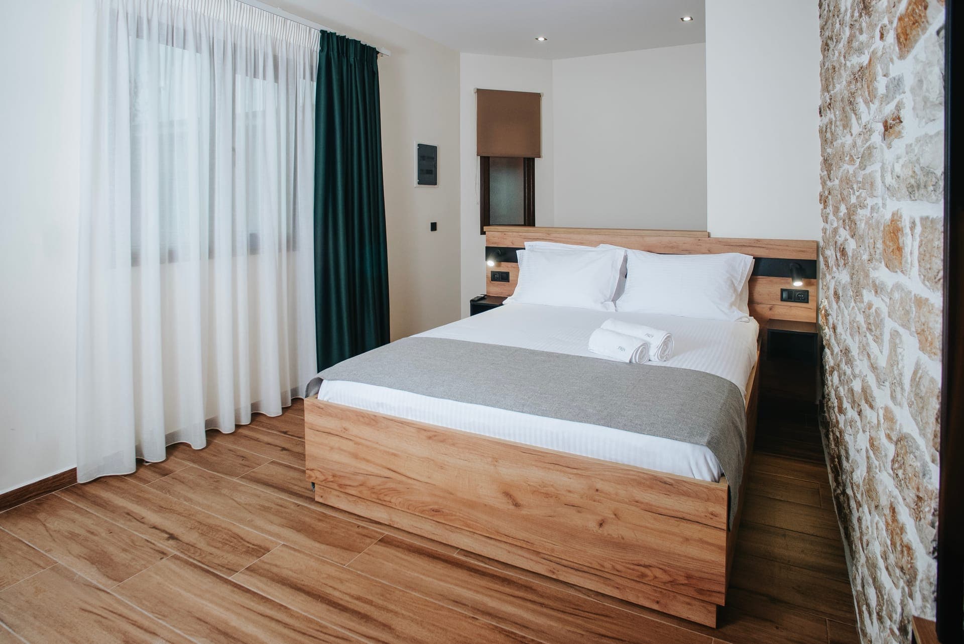 room-types-BOUTIQ1929-STDDBL-0.jpg