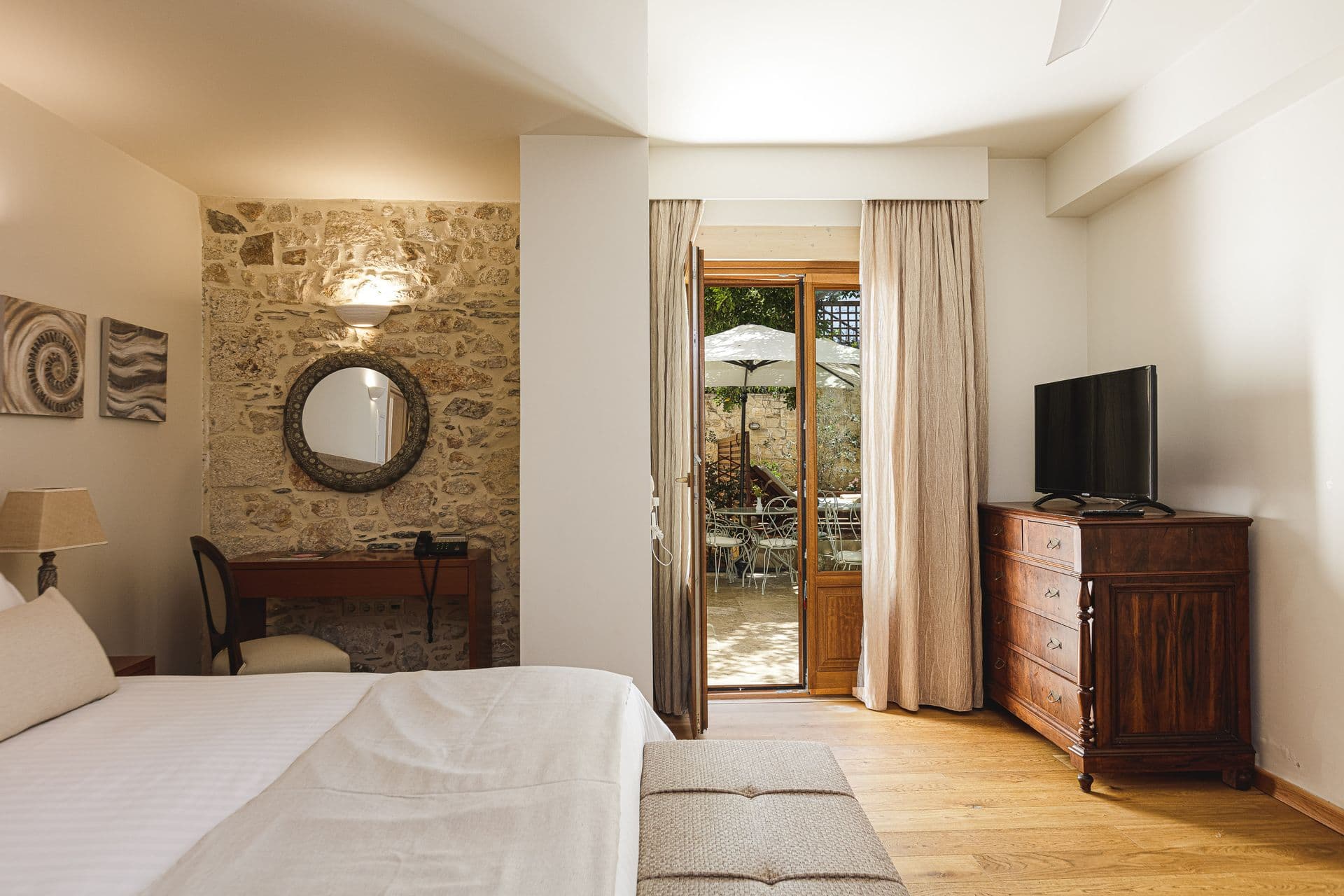 room-types-BOUTIQUEZ-DIANTH-0.jpg