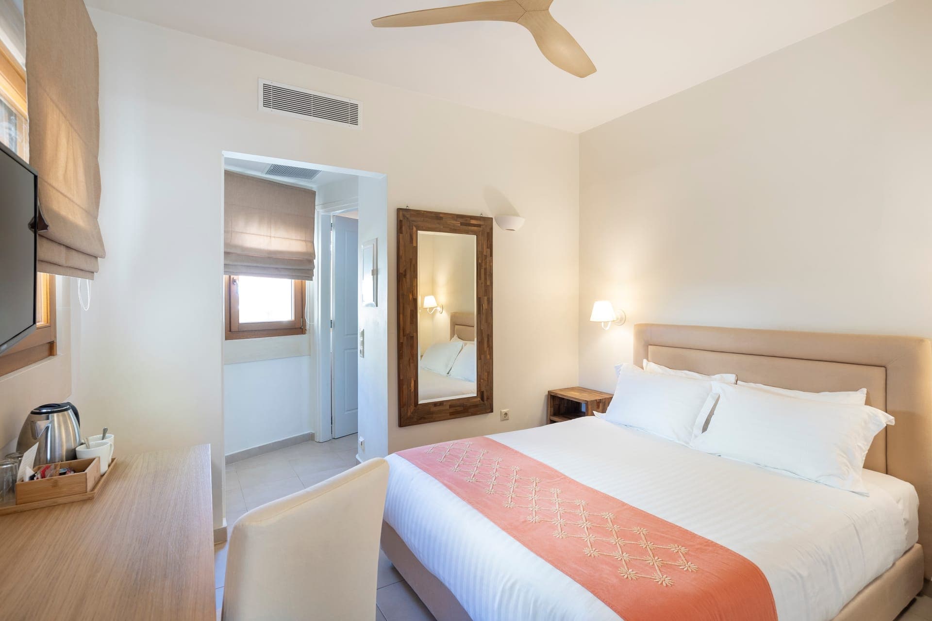 room-types-BOUTIQUEZ-NARKIS-0.jpg