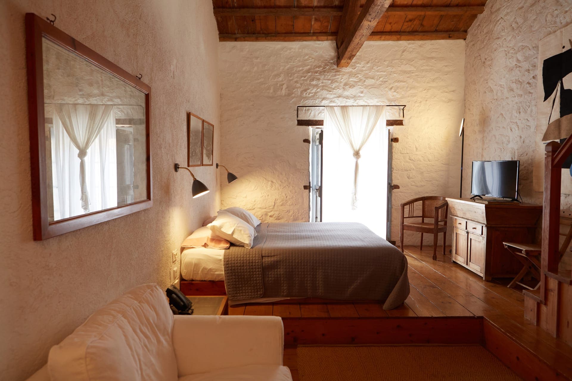 room-types-BRATSERA-LAFROO-0.jpg