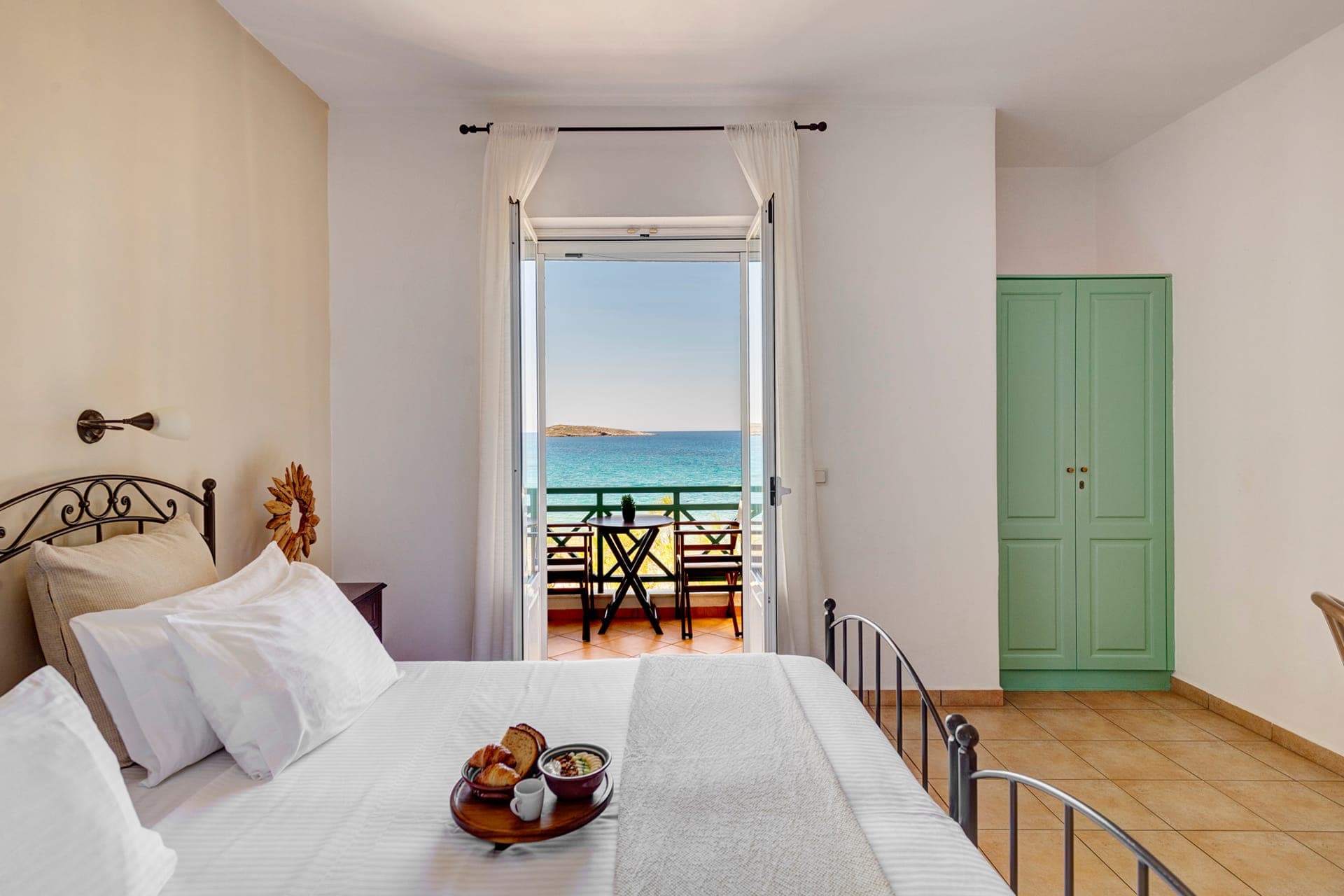 room-types-BRAZZERA-DBLSV-0.jpg