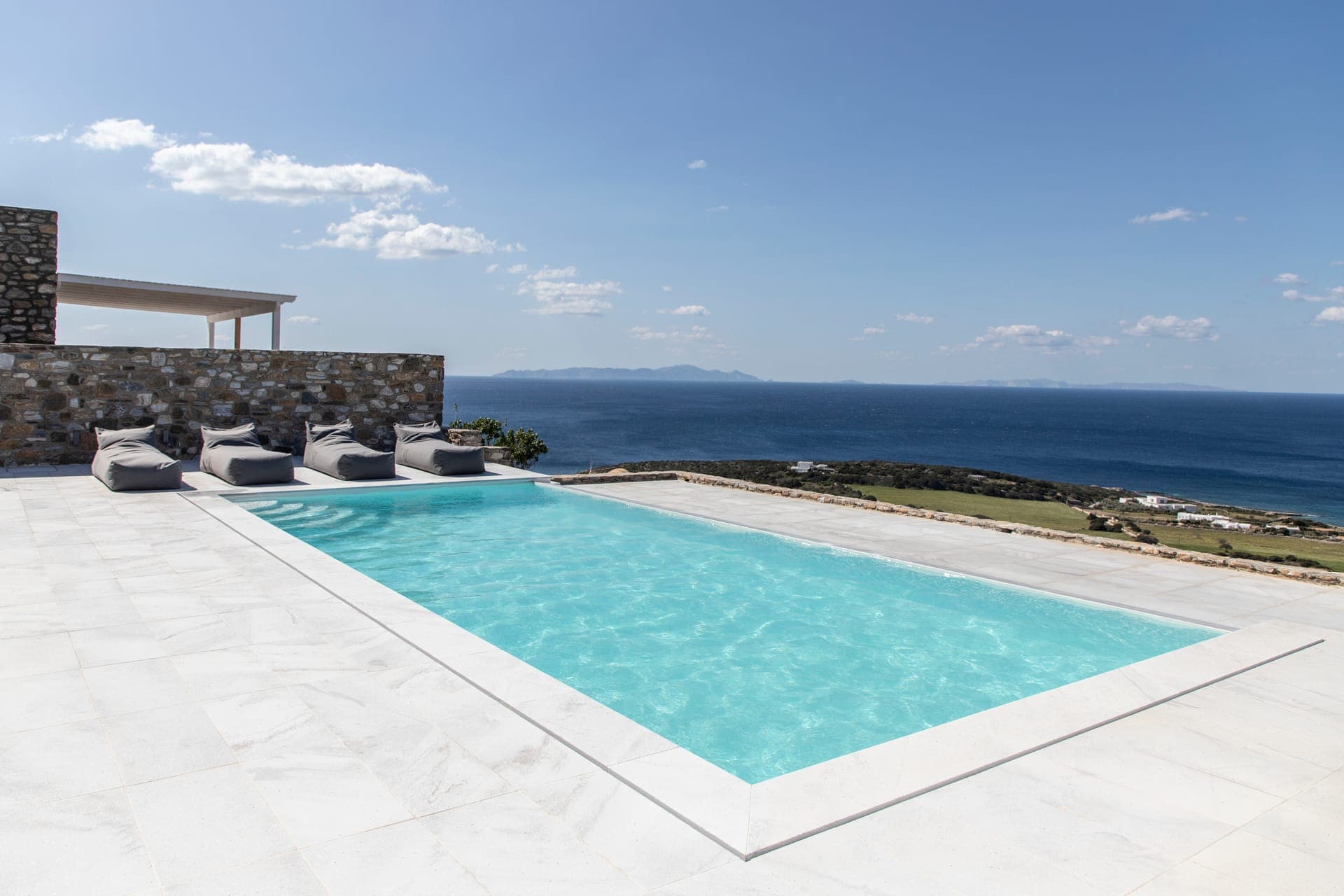 room-types-BRBLVPAROS-FIONAI-0.jpg