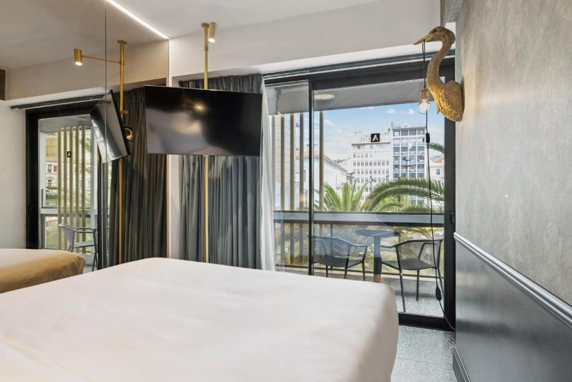 room-types-BROWNLIGHT-JSUITE-0.jpg