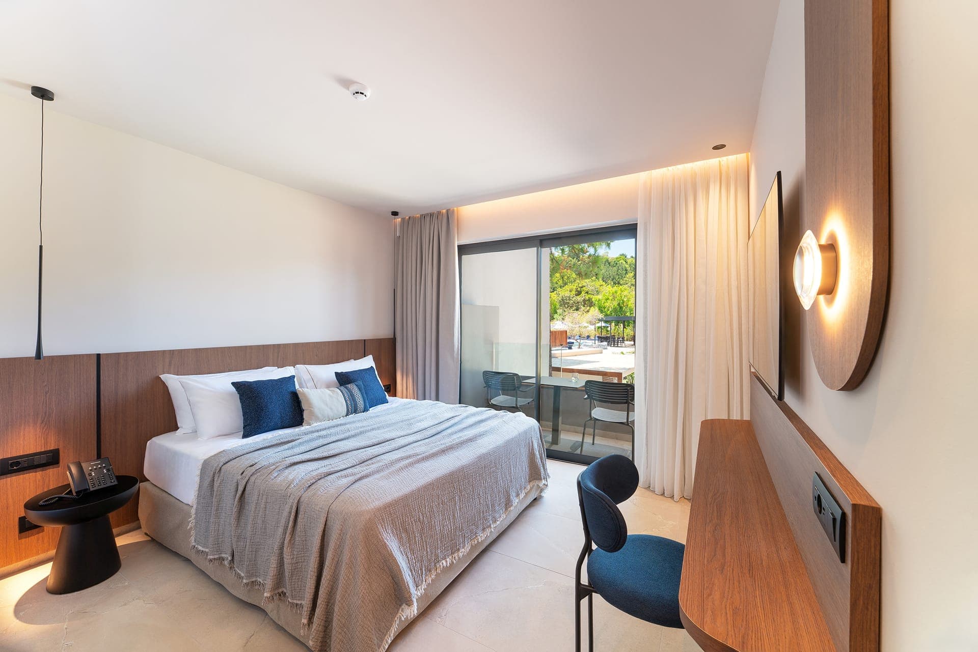 room-types-CABUHOTEL-SUPPV-0.jpg