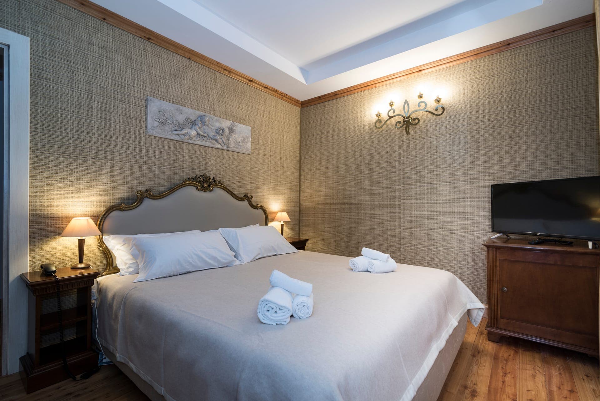room-types-CADORHOTEL-DBLDV-0.jpg
