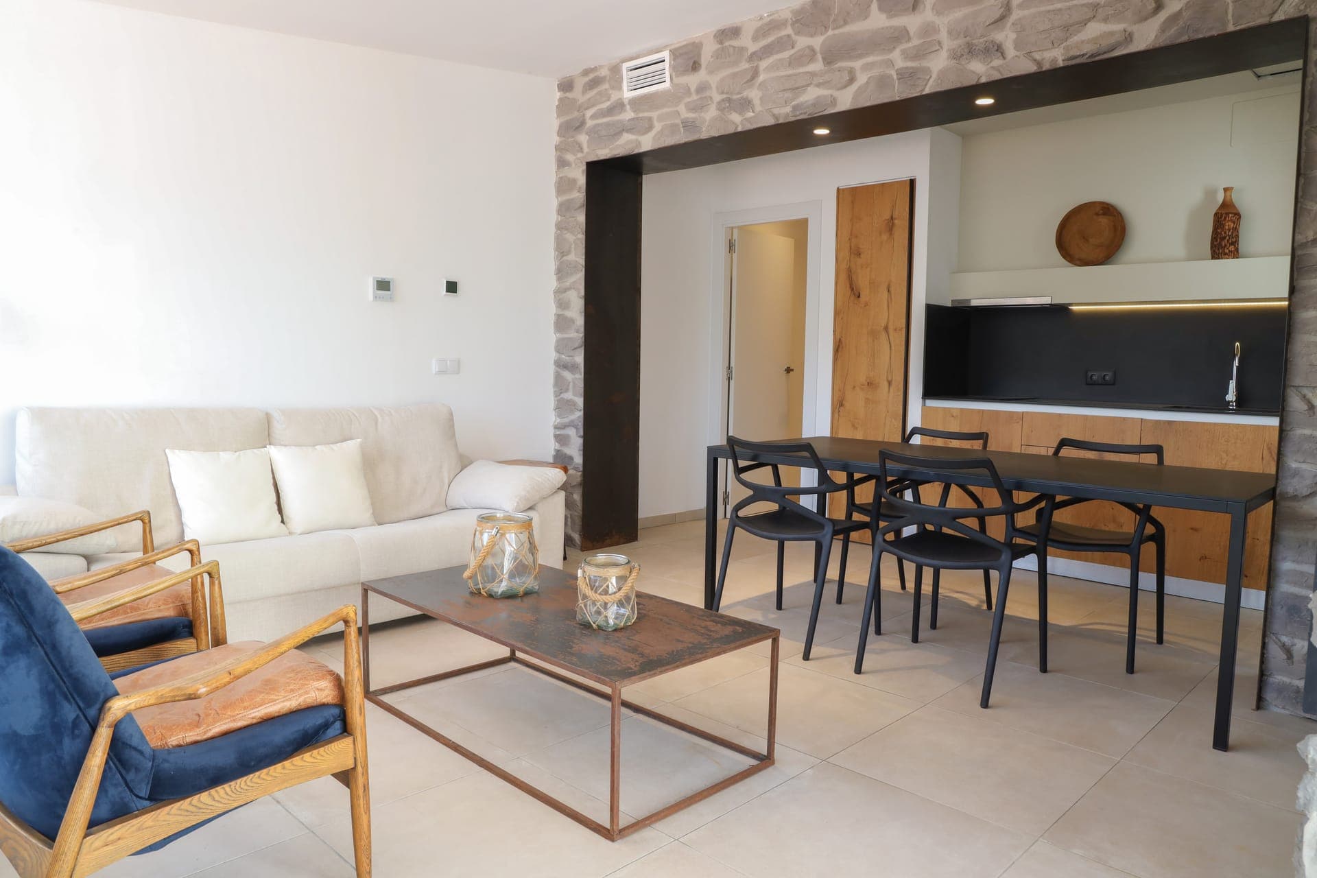room-types-CALAVADELL-PRM2BD-0.jpg
