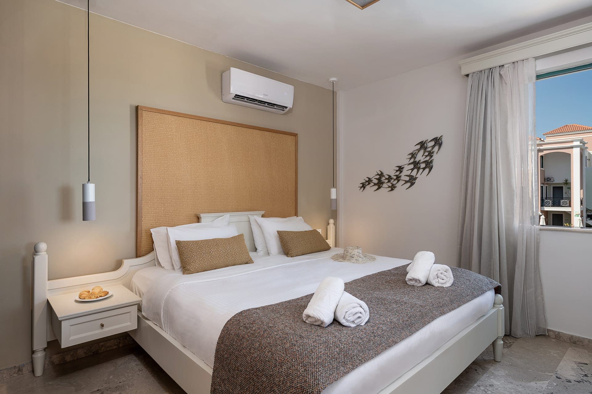 room-types-CALDERAVIL-2BA09-0.jpg