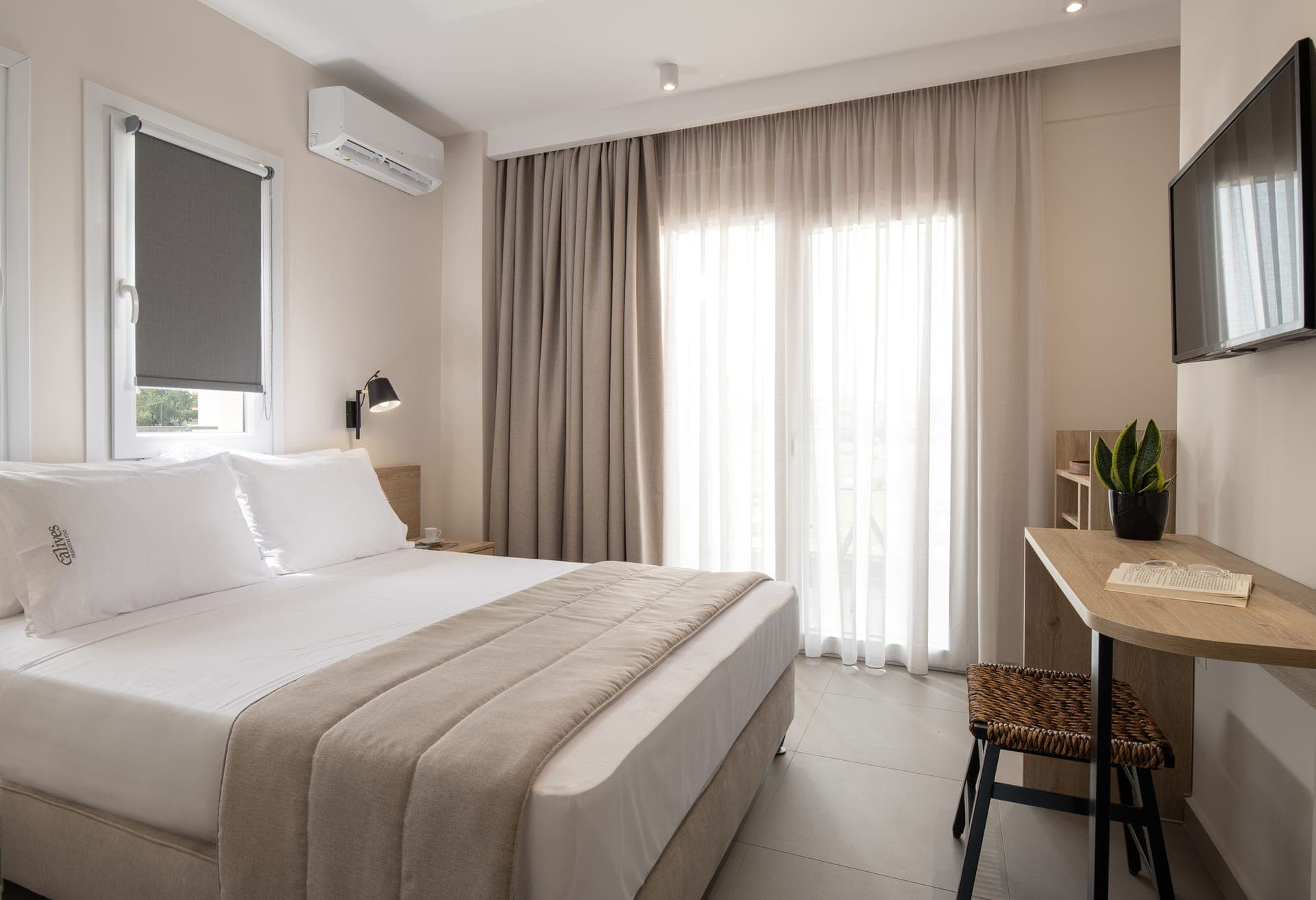 room-types-CALIVES-DELR-0.jpg