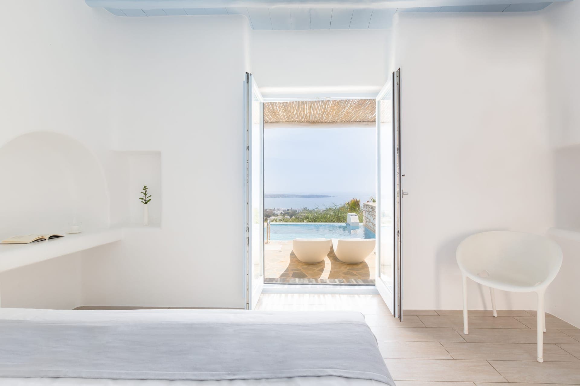 room-types-CALMEBH-LAU-0.jpg