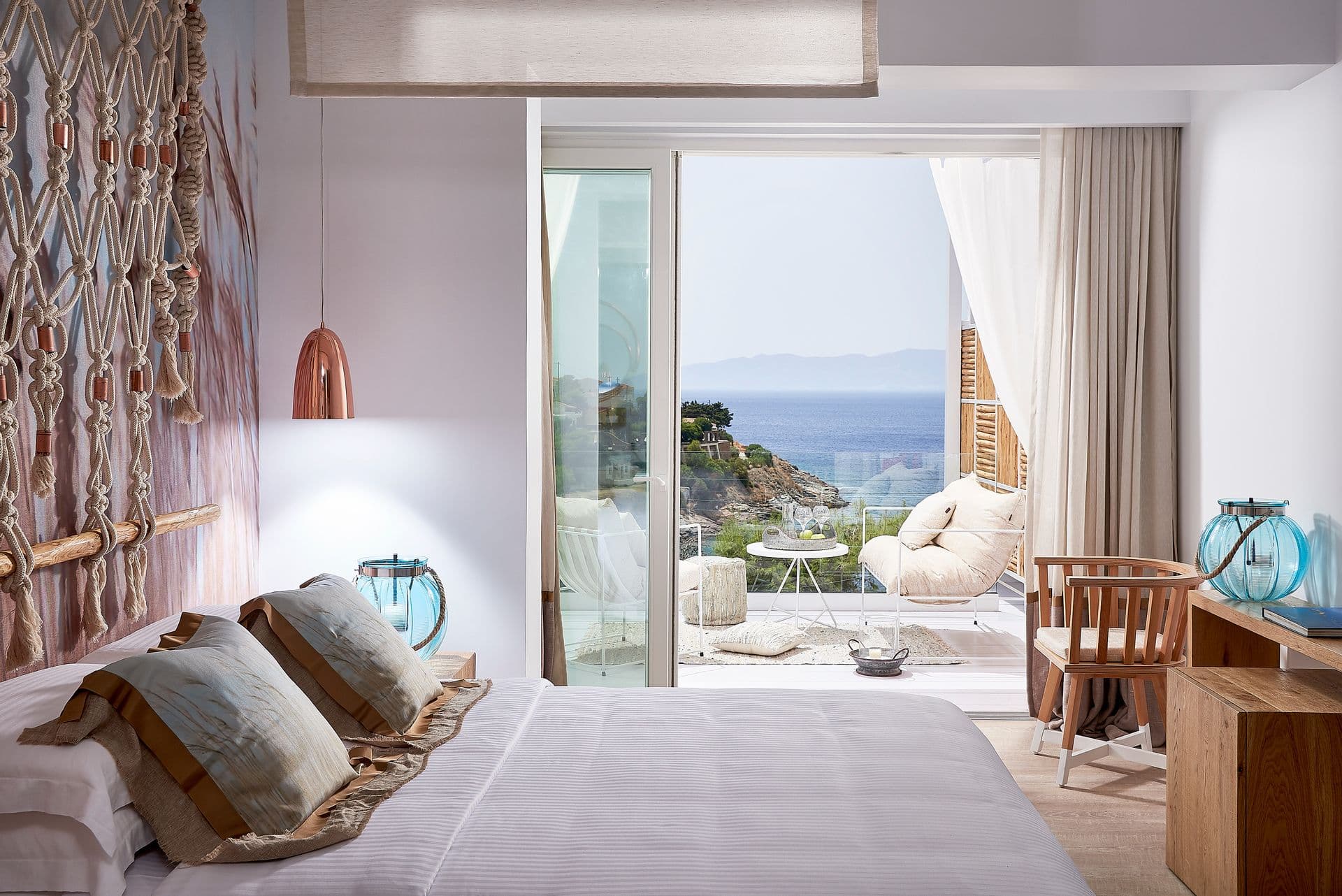 room-types-CANALSK-DLXSUI-0.jpg