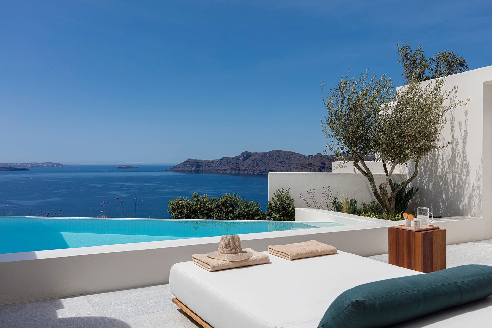 room-types-CANAVESOIA-POOL-0.jpg