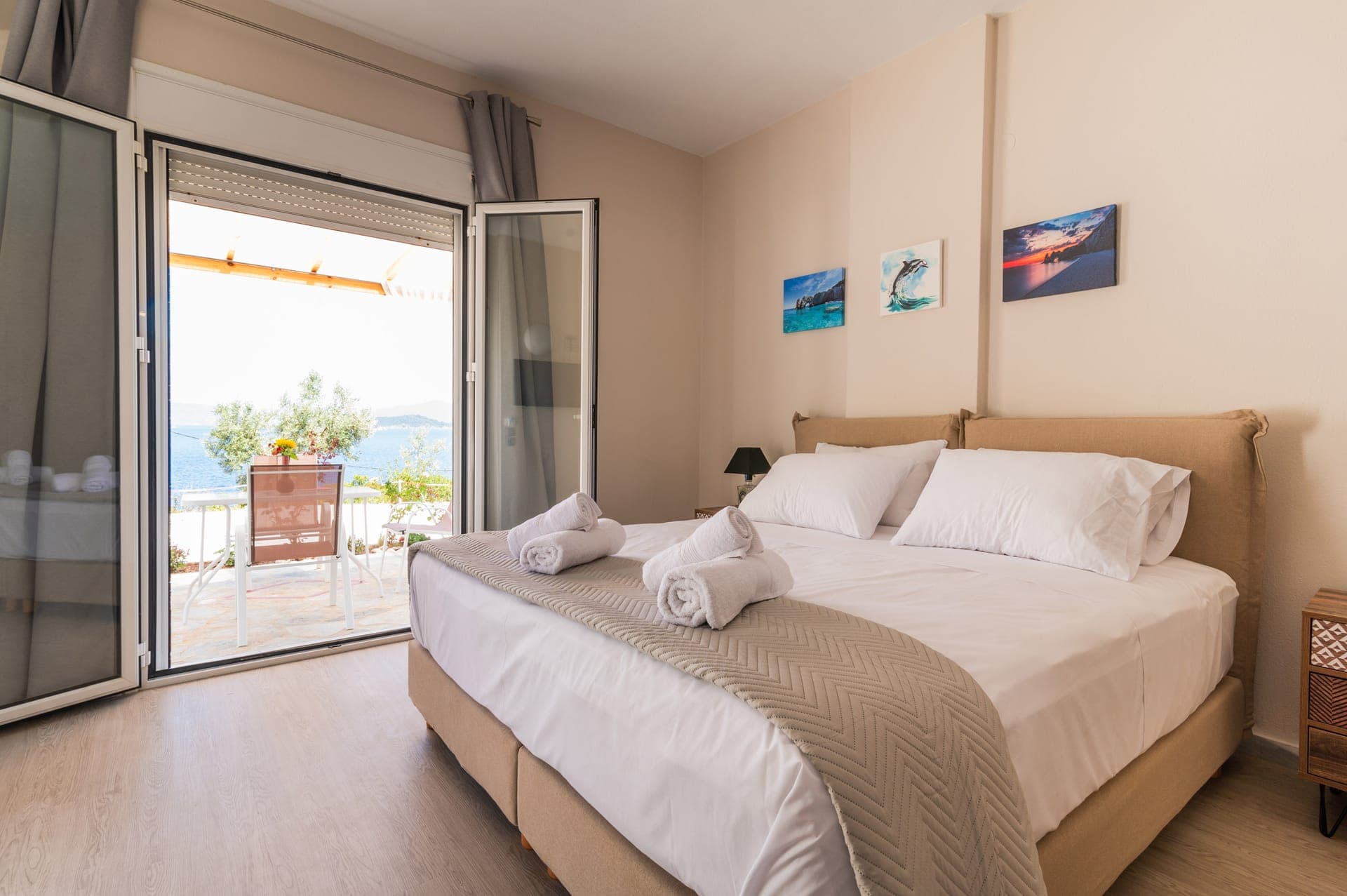 room-types-CAPEBLUE-STD2-0.jpg