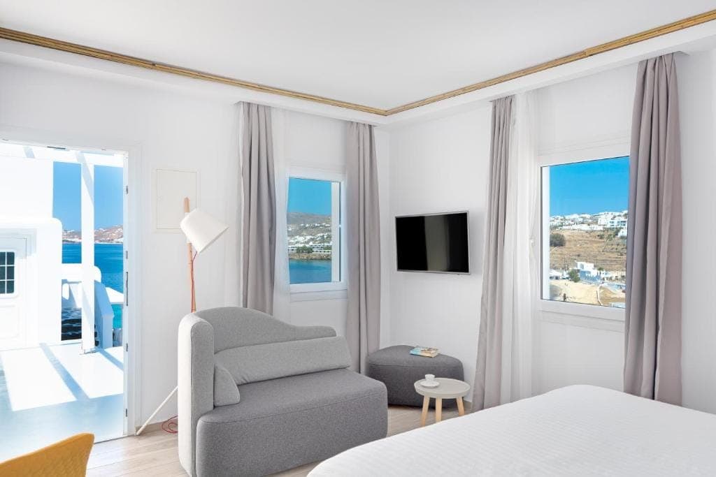 room-types-CAPEMYKONO-CLASVS-0.jpg