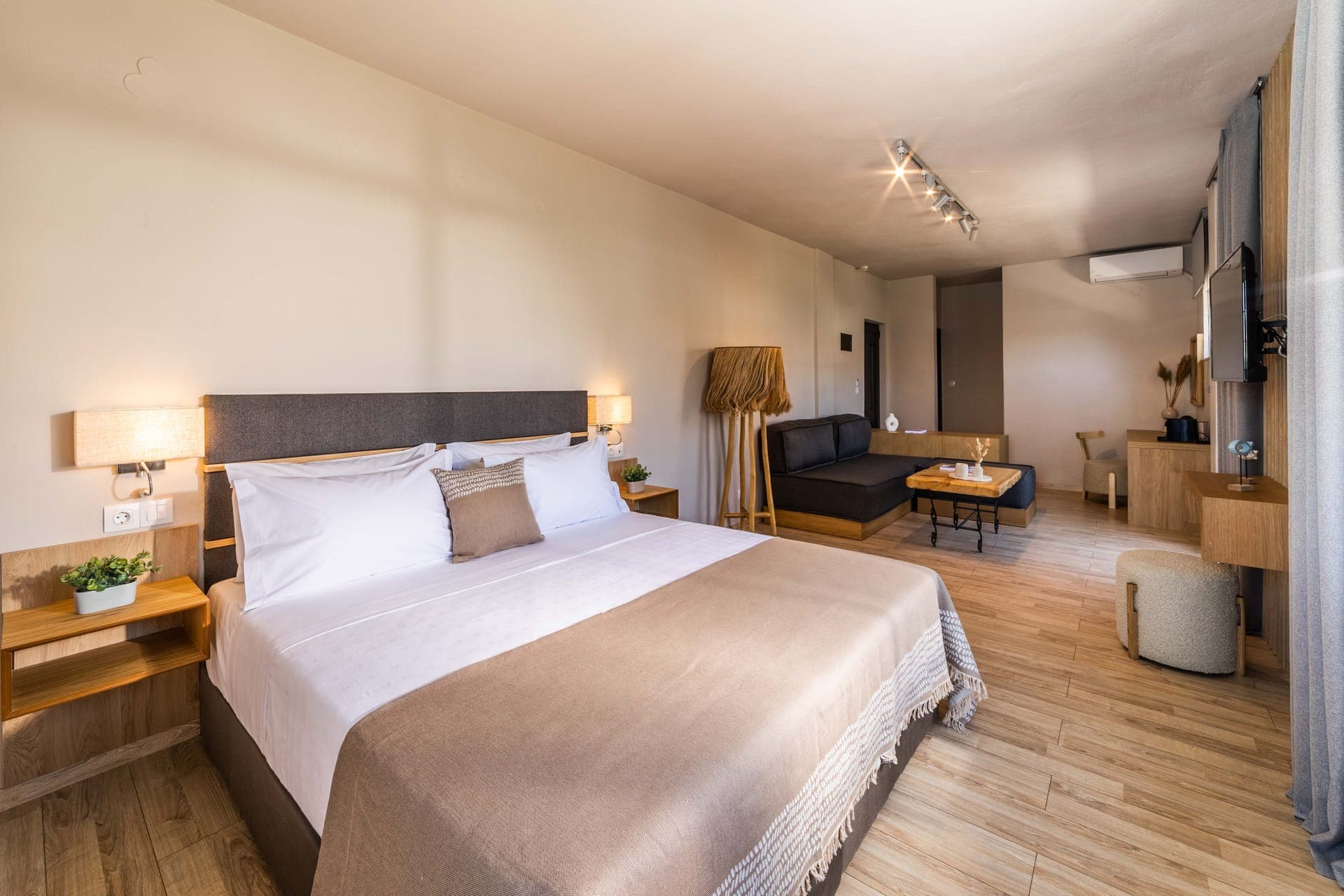 room-types-CAPETHALAS-JSSSV-0.jpg