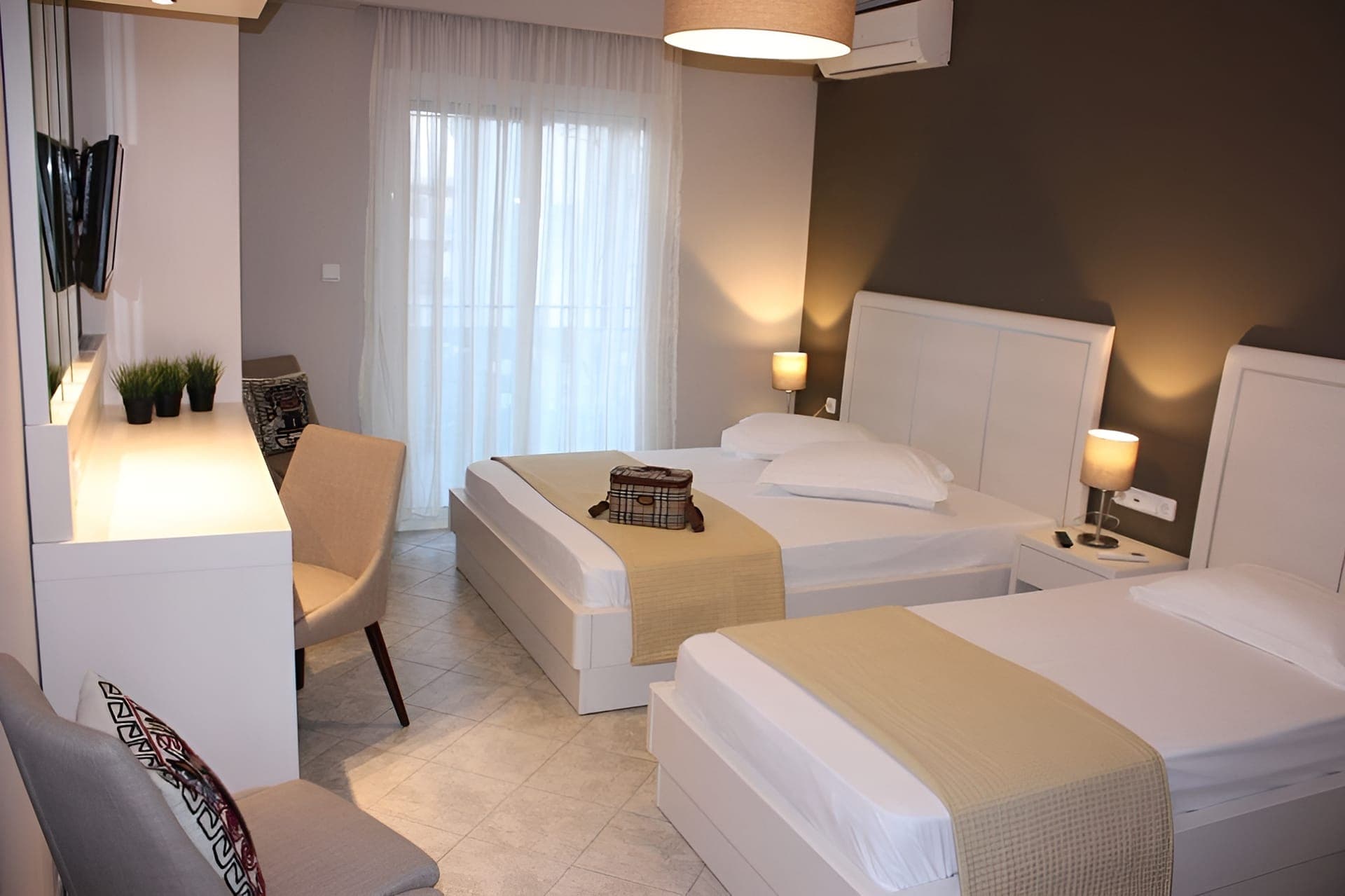 room-types-CARIATISHT-SUTRPL-0.jpg