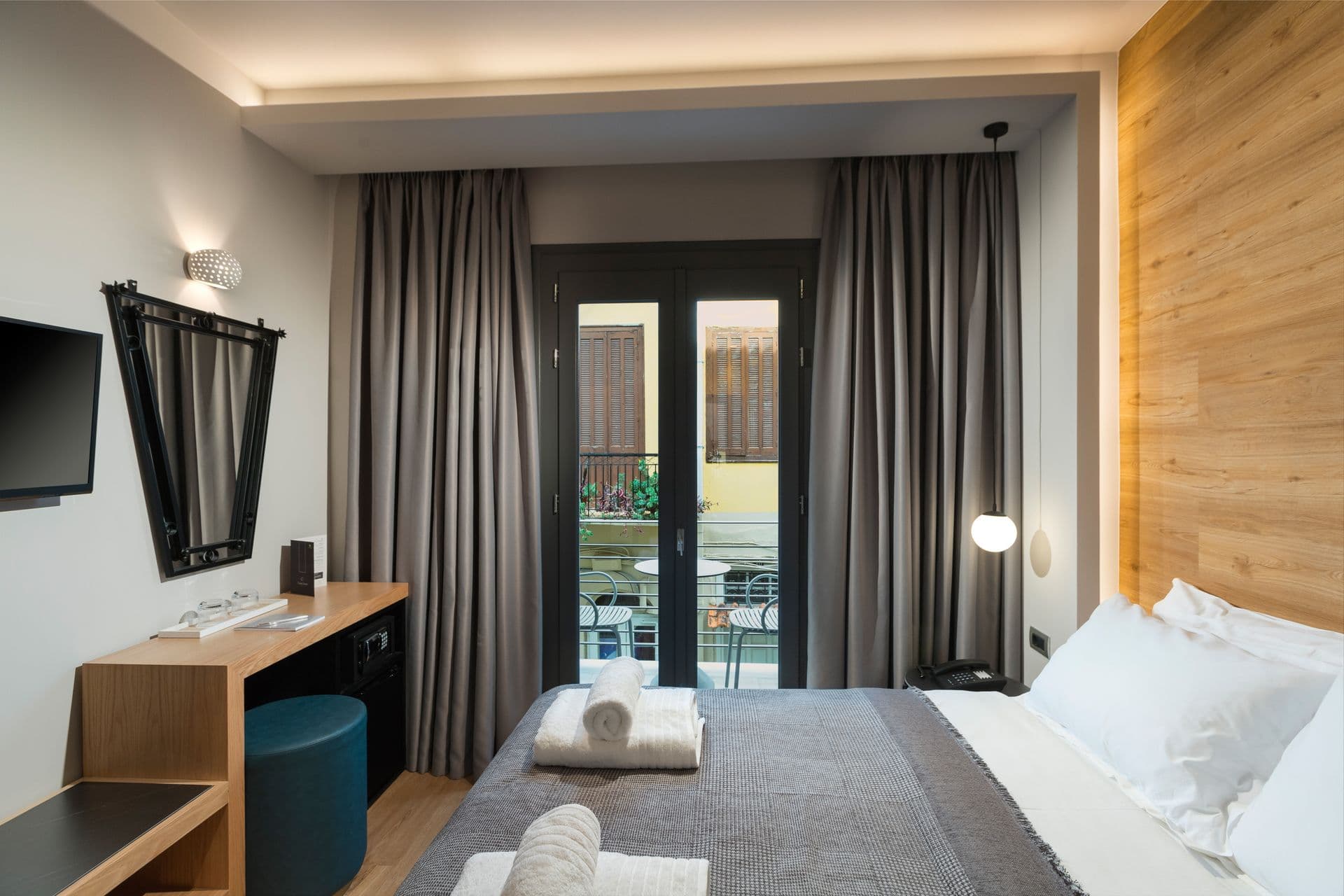 room-types-CARPENAFPL-ECON-0.jpg