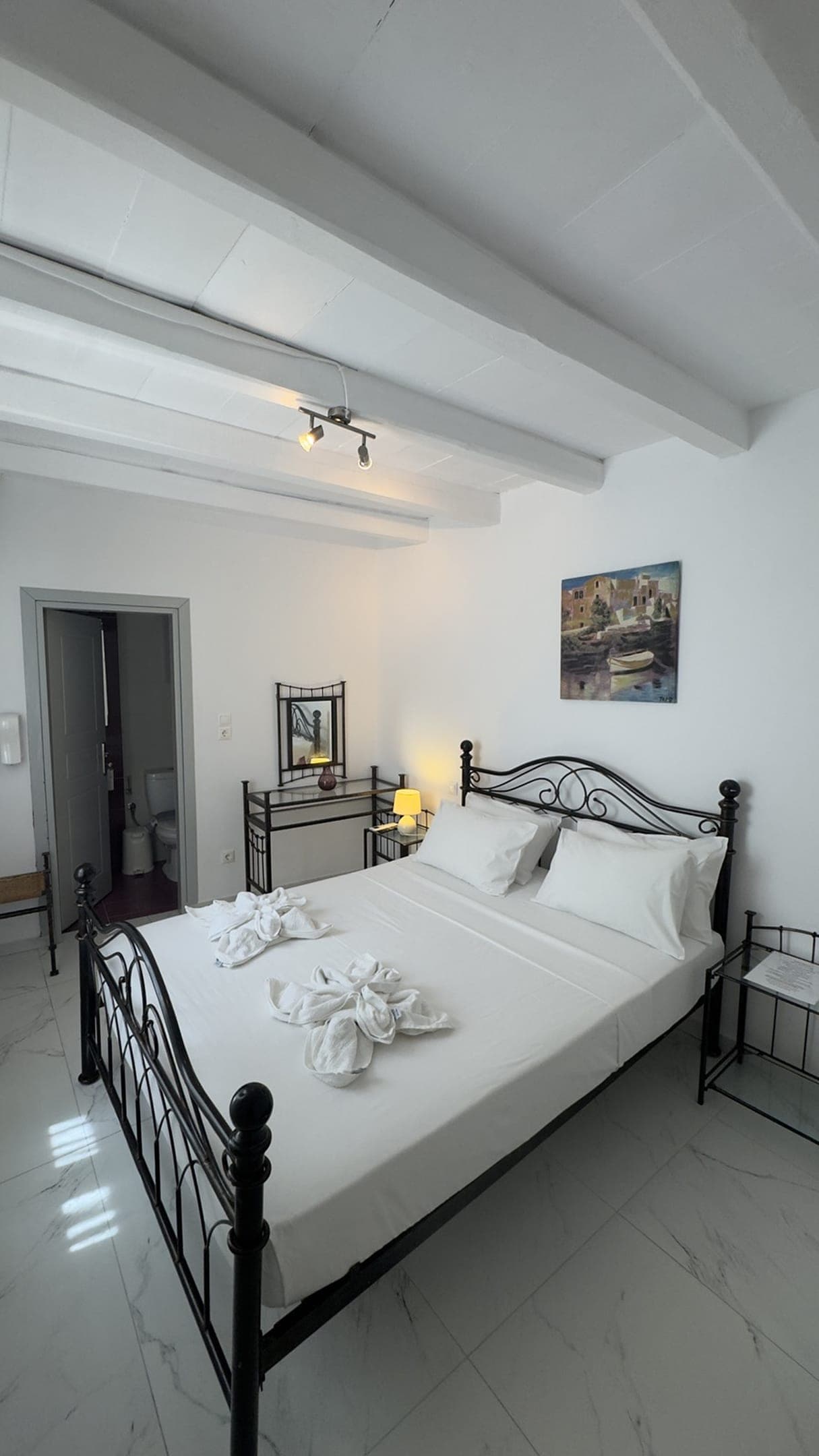 room-types-CASABIANCM-BUDGET-0.jpg