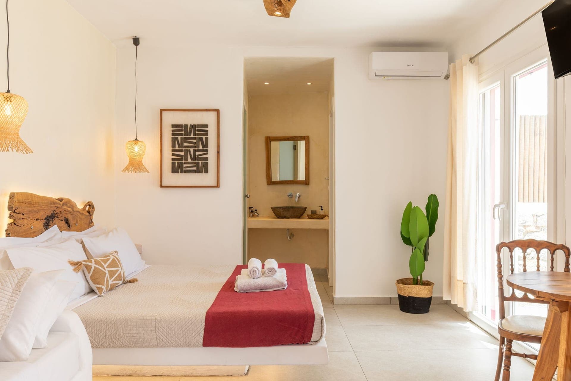 room-types-CASAPHILIP-JUNIOR-0.jpg