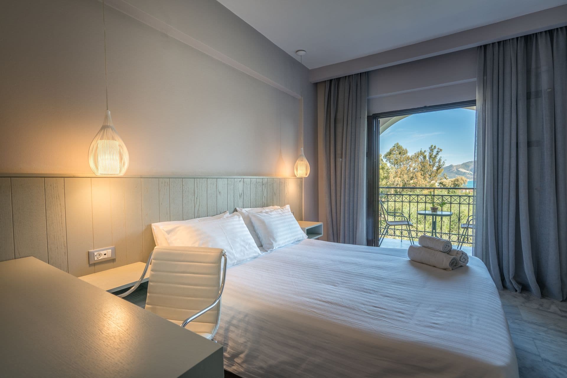 room-types-CASTELLI-HARM-0.jpg
