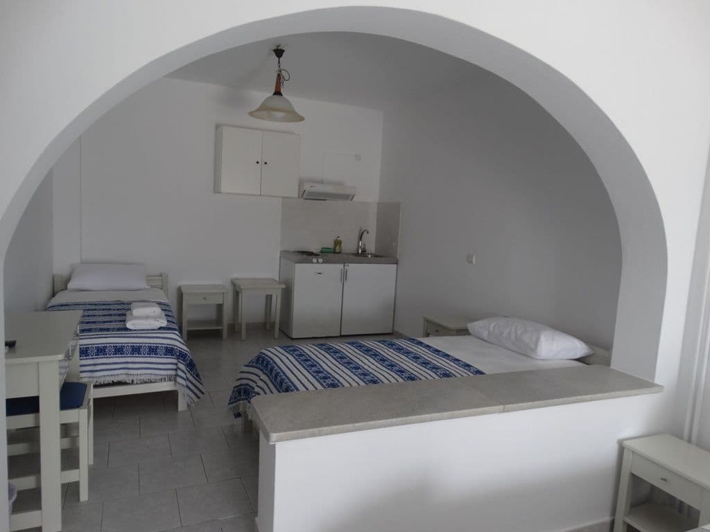 room-types-CASTELOPET-QUAD-0.jpg