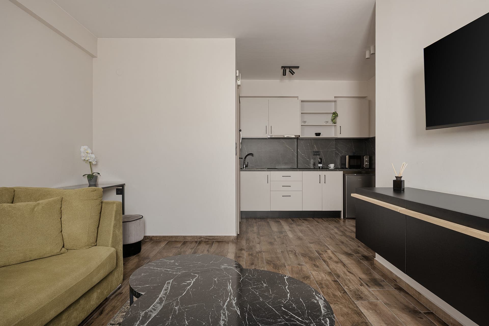 room-types-CASTLEIOAN-SUPER-0.jpg