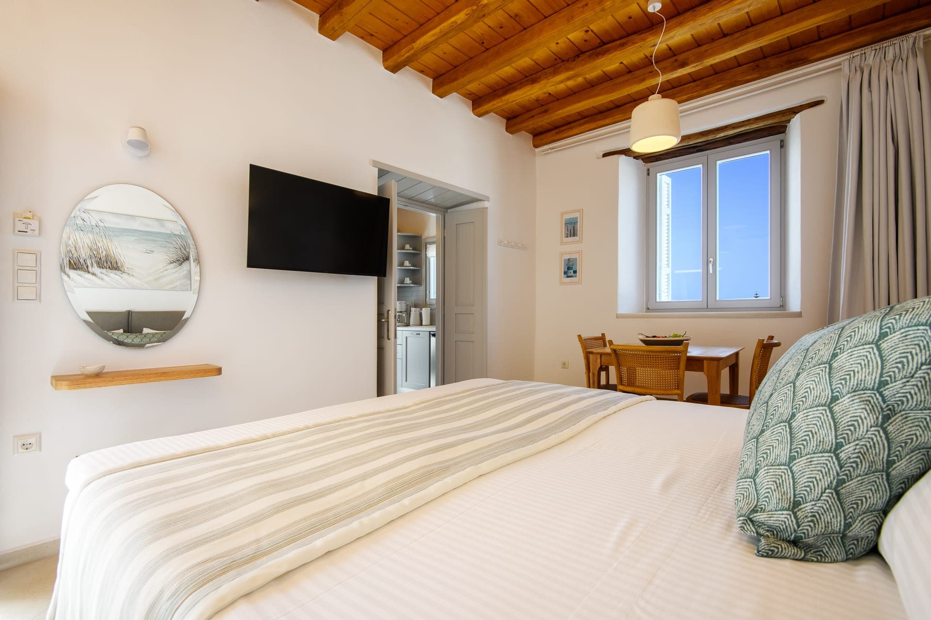 room-types-CASTLEM-SILVER-0.jpg