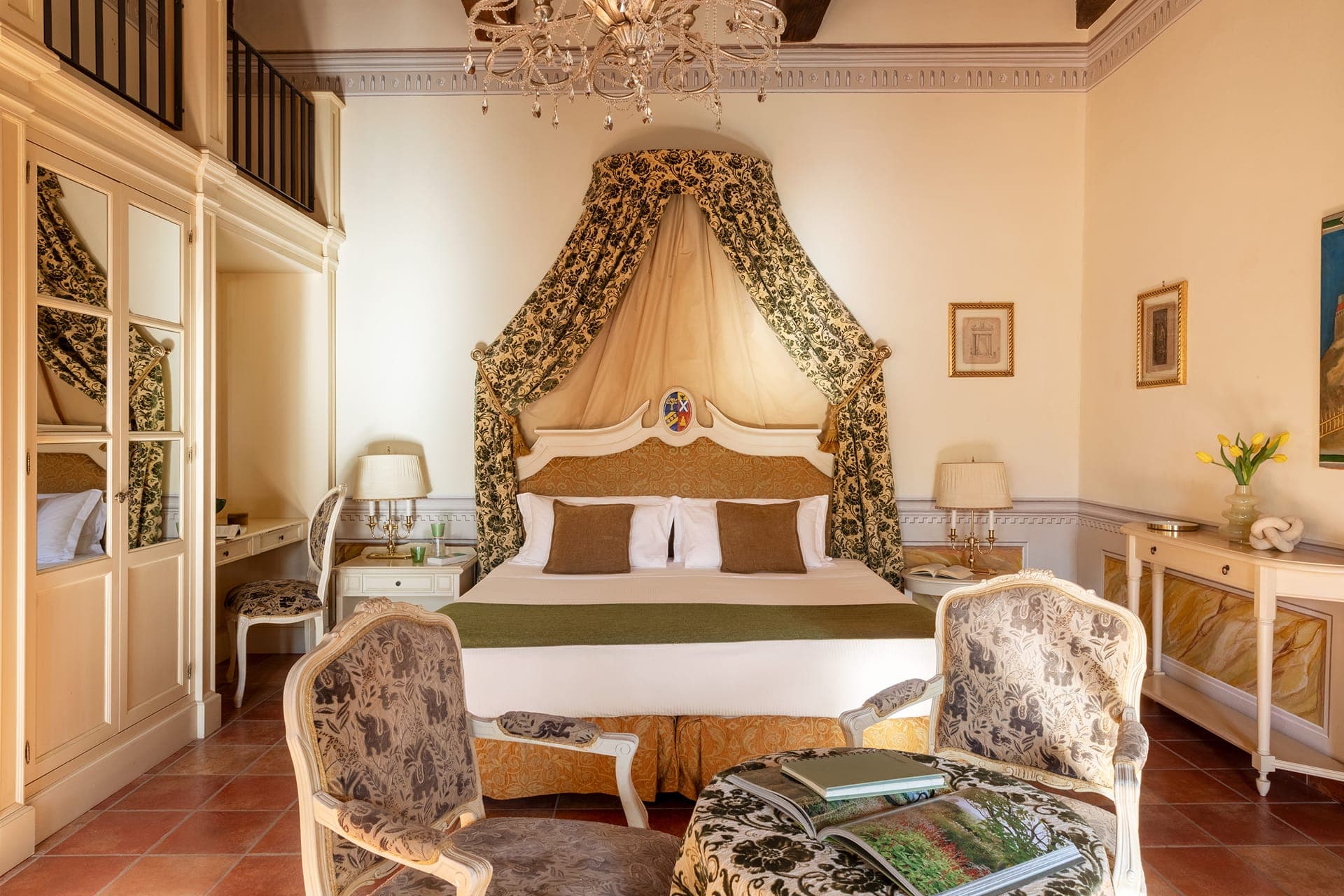 room-types-CASTLEONIN-PJS-0.jpg