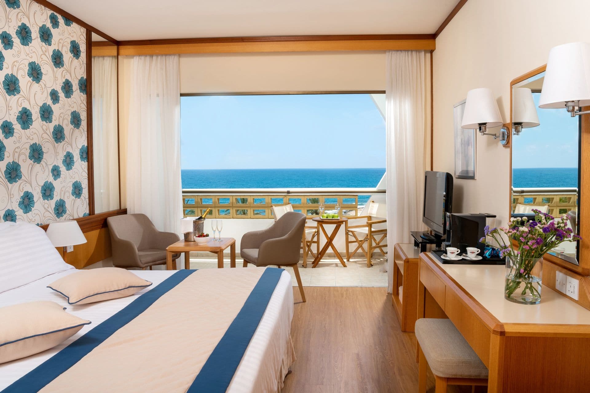room-types-CBHATHENAR-SUPSV-0.jpg