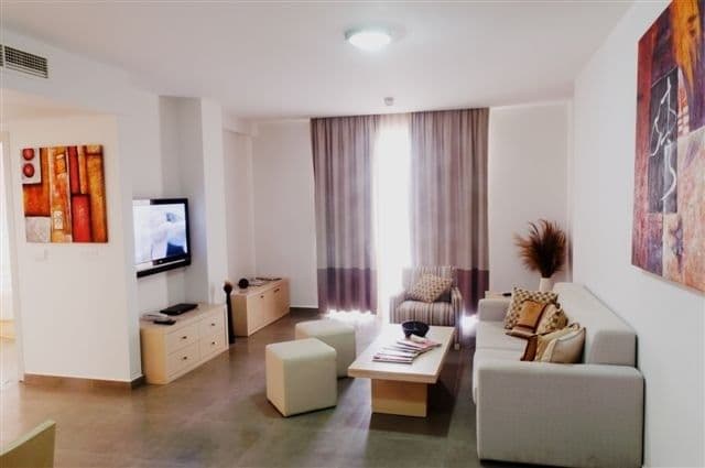 room-types-CCOAST-CRSU-0.jpg