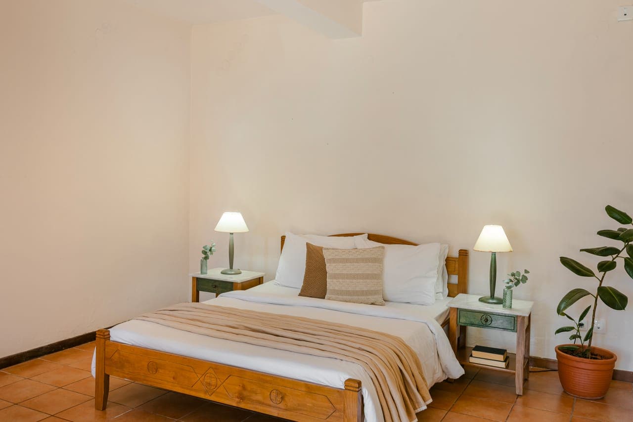 room-types-CENTURYRES-DOUBLE-0.jpg