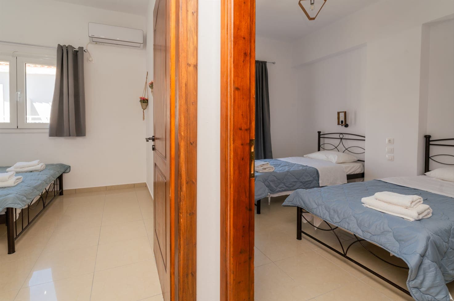 room-types-CESTLAVIE-DLX1BD-0.jpg