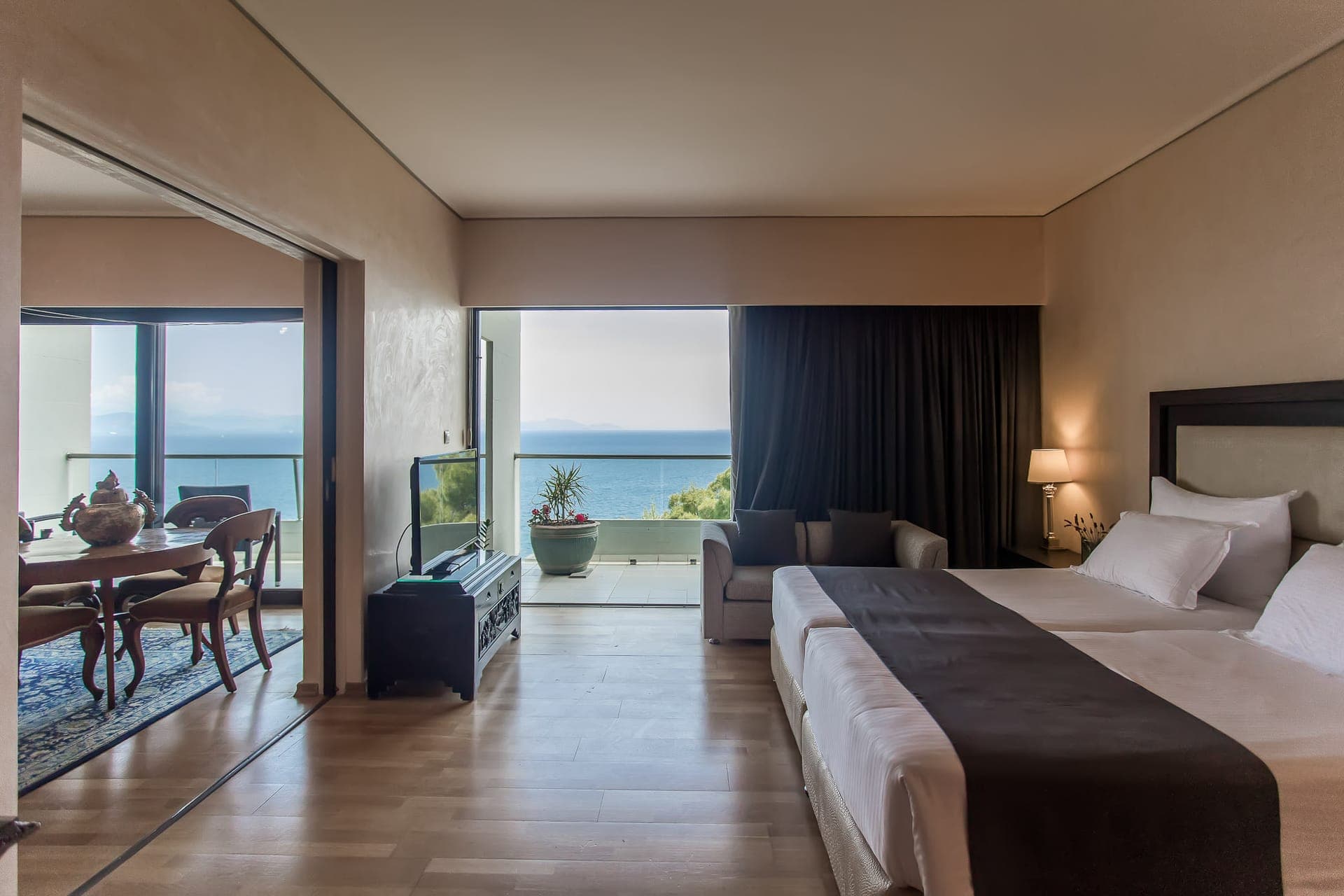 room-types-CFUHOLPLC-GRSUI-0.jpg
