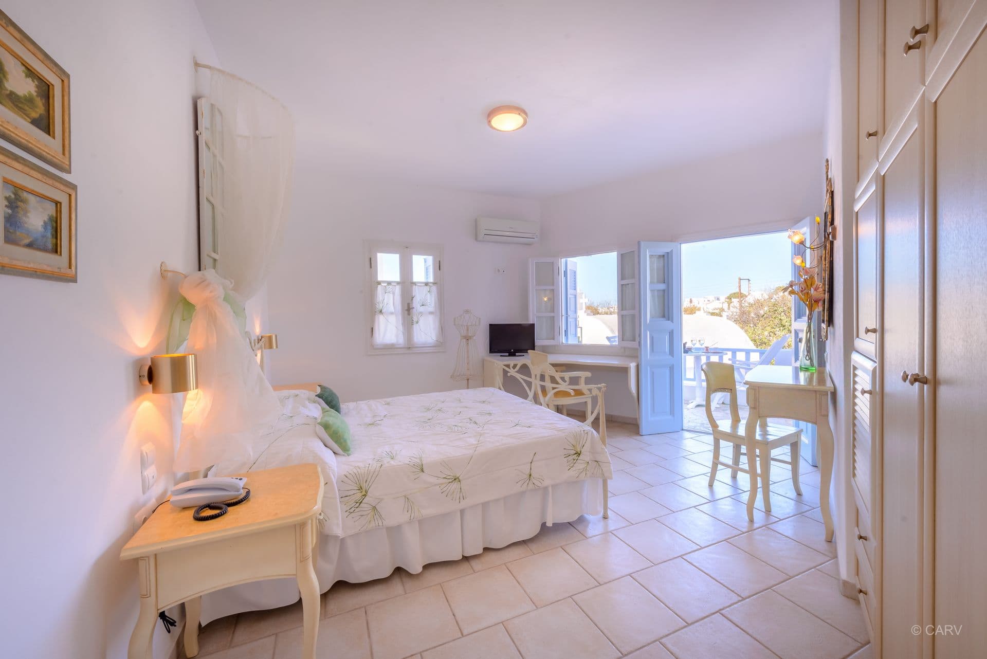 room-types-CHORA-STD-0.jpg
