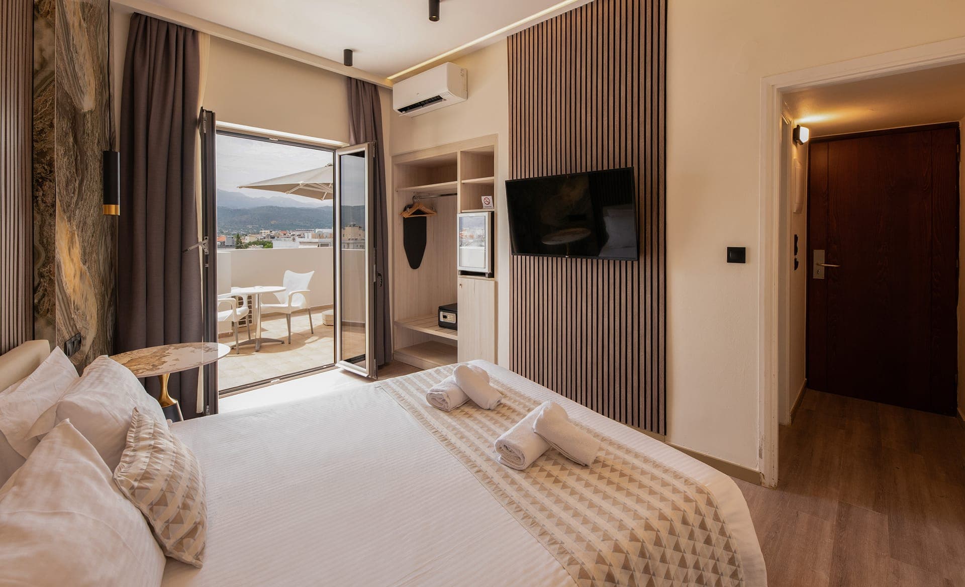 room-types-CHRISPYCIT-PREMDB-0.jpg