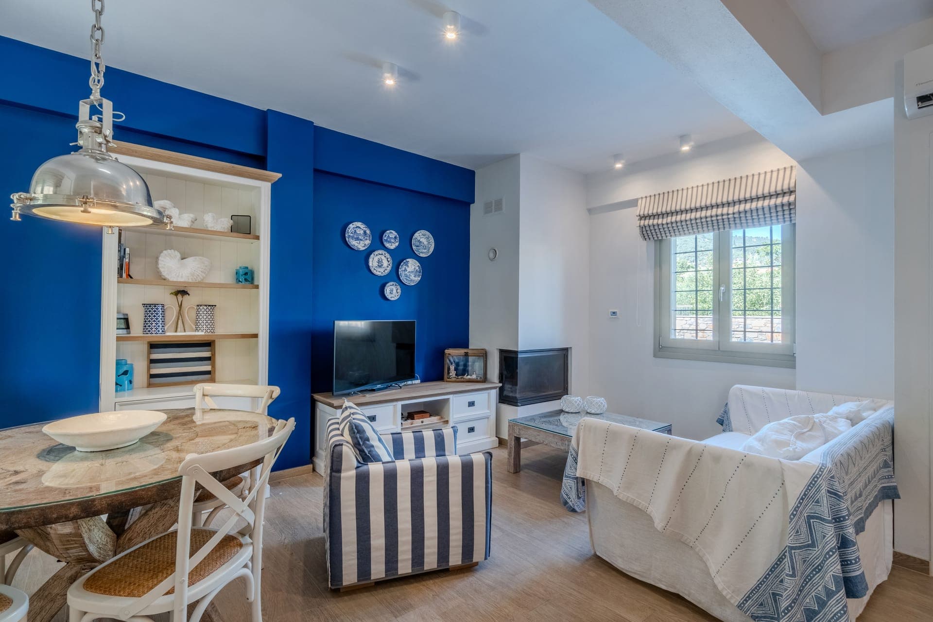 room-types-CHROMAVIL-BLUE-0.jpg