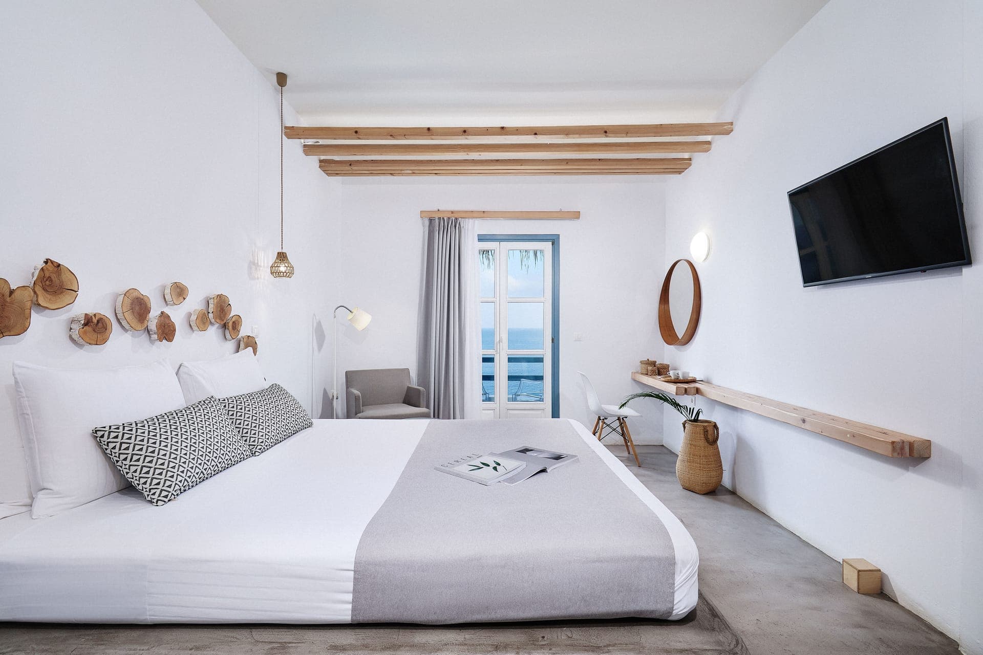 room-types-CHRYSALISA-DLXSV-0.jpg